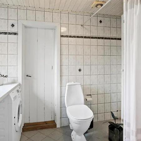 3 Bedroom Awesome In *